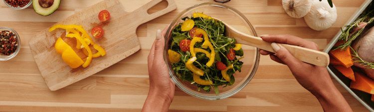 Alimentation méditerranéenne vs anti-inflammatoire : similitudes, différences, bienfaits et mise en&nbsp;pratique